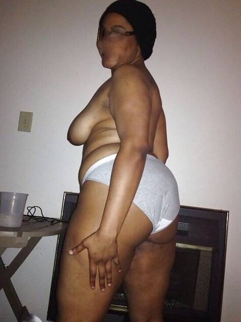 sexy ass cutie black woman seeking a sperm donor